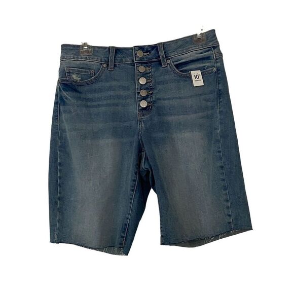Time and Tru NWT High Rise Button Fly Denim Bermuda Shorts Size 6 - Picture 1 of 13